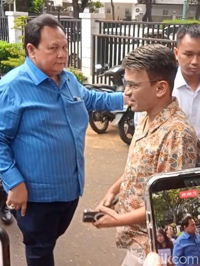 Potret Ruben Onsu Datangi KPAI, Mau Bicarakan Apa?