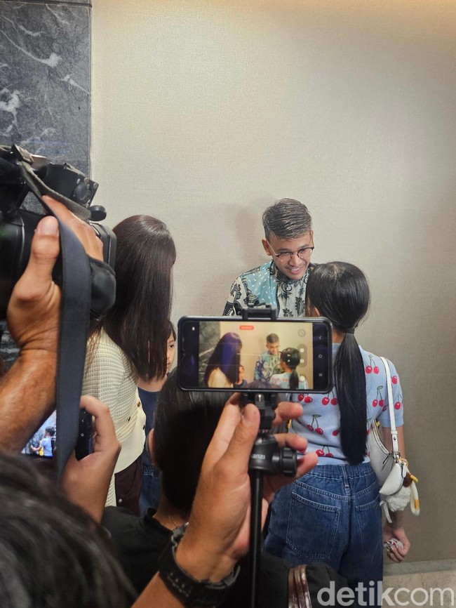 Ruben Onsu Merasa Thania Beda saat Bertemu di Bandara