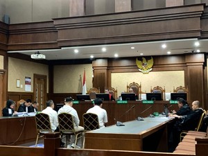 3 Bos Blueray Cargo Dituntut 2,5 dan 3 Tahun Penjara di Kasus Suap Bea Cukai