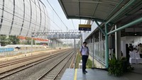 Stasiun KRL JIS Resmi Beroperasi, tapi Cuma Punya Satu Peron