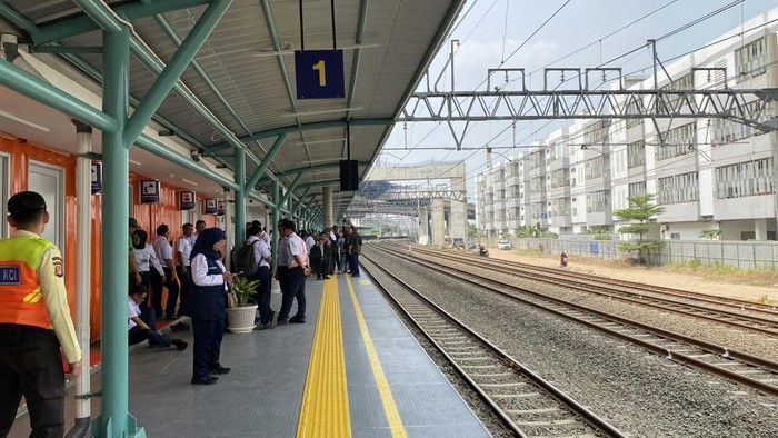 Stasiun KRL JIS di Jakarta Utara resmi beroperasi hari ini (Devi/detikcom)