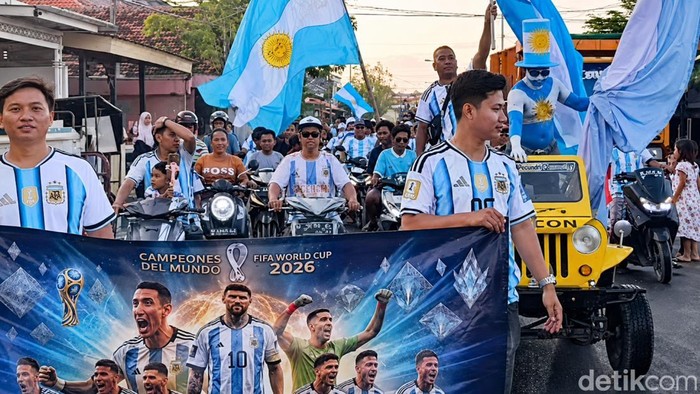 Warga Branta pesisir Pamekasan konvoi dukung Argentina