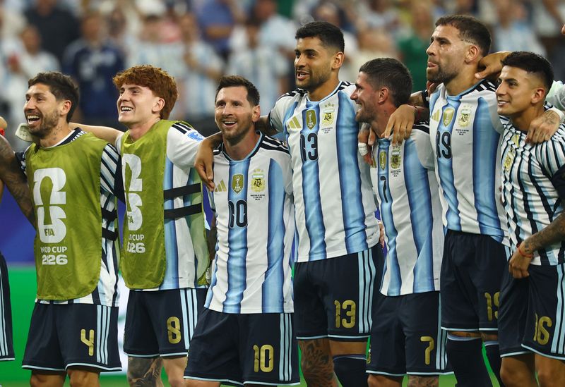 Argentina, Lionel Messi Soccer Football - FIFA World Cup 2026 - Group J - Argentina v Austria - Dallas Stadium, Arlington, Texas, U.S. - June 22, 2026 Argentina's Gonzalo Montiel, Valentin Barco, Lionel Messi, Cristian Romero, Rodrigo De Paul, Nicolas Otamendi and Thiago Almada celebrate after the match REUTERS/Kai Pfaffenbach