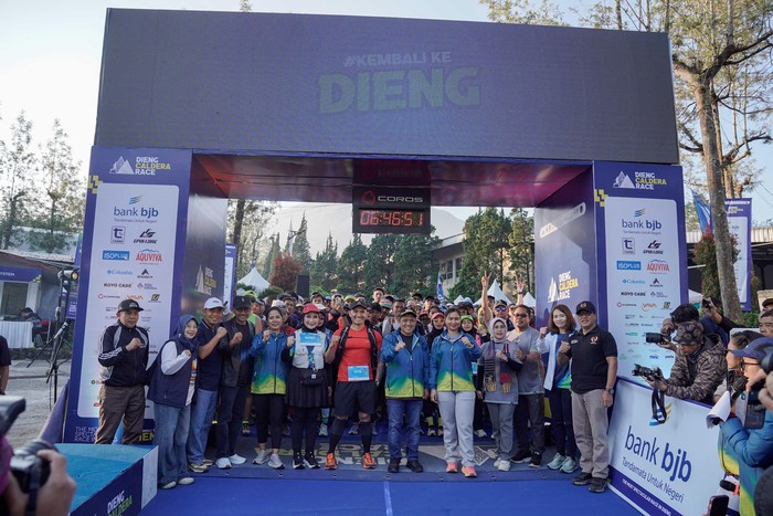 Dieng Caldera Race 2026, Ribuan Pelari Taklukkan Dataran Tinggi Dieng Bareng bjb