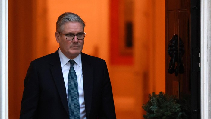 Perdana Menteri UK, Sir Keir Starmer, terpaksa lengser dari jabatannya. (EPA/Shutterstock)