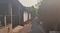 Kampung Badran Jogja menjadi saksi lahirnya Gun Jack Preman Legendaris Jogja. Di lingkungan ini, Gun Jack dianggap pahlawan karena kerap membantu warga sekitar. Namun, Dyah juga bercerita dirinya pernah menjadi sasaran teror musuh-musuh Gun Jack.