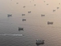 Kapal Tanker Diserang di Selat Hormuz-Laut Merah Bikin Harga Minyak Bergejolak