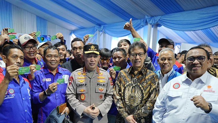 Kapolri luncurkan Kartu Bhayangkara Prioritas Buruh (dok. Istimewa)
