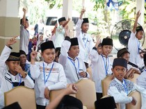 Ratusan Anak Ikut Khitan Massal Gratis di Lamongan