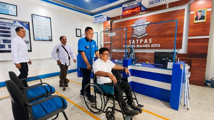 Layanan SIM terhadap penyandang disabilitas di Malang