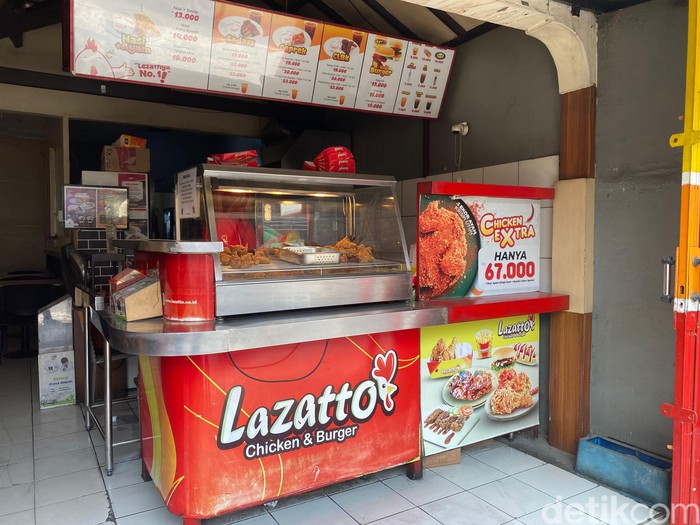 Cicip Fried Chicken Lokal di Jaksel, Harganya Cuma Rp 15 Ribuan!