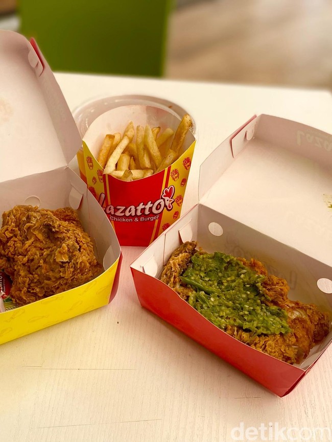 Cicip Fried Chicken Lokal di Jaksel, Harganya Cuma Rp 15 Ribuan!