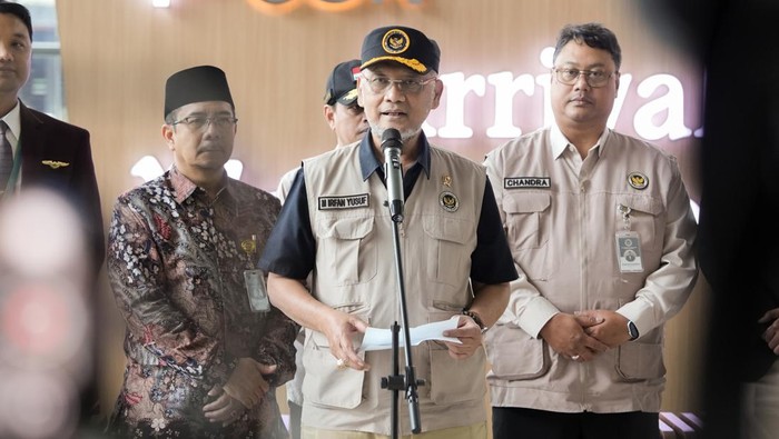 Menteri Haji dan Umrah Mochamad Irfan Yusuf atau yang akrab disapa Gus Irfan, di Terminal 3 Bandara Soekarno-Hatta, Tangerang, Banten, Selasa (23/6/2026).