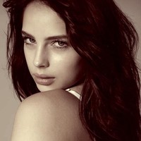 Pemilik nama Daniela Naiel Aguilera Fischer itu sendiri dikenal sebagai model, influencer, dan mahasiswa Psikologi. Foto: Instagram @naiel.aguilera