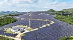 Panel Surya Ubah Lahan Tandus Jadi Sumber Energi Bersih