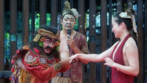 Pementasan prembon dalam PKB ke-48 tidak hanya berfungsi sebagai hiburan, tetapi juga menjadi sarana pelestarian budaya Bali. Melalui panggung kesenian ini, para seniman berupaya menjaga eksistensi prembon agar tetap hidup dan mampu diwariskan kepada generasi muda. ANTARA FOTO/NYOMAN HENDRA WIBOWO