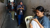 Petugas sensus akan melakukan pendataan secara langsung dari pintu ke pintu dan dari satu usaha ke usaha lainnya.