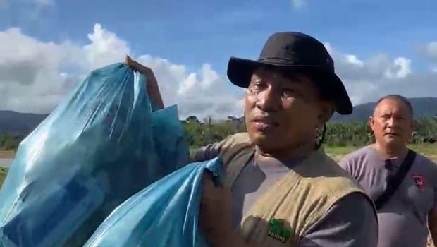 Polda Riau bersih-bersih Sungai Subayang menjelang Hari Bhayangkara ke-80. Polda Riau bersih-bersih Sungai Subayang menjelang Hari Bhayangkara ke-80, Selasa (23/6/2026).