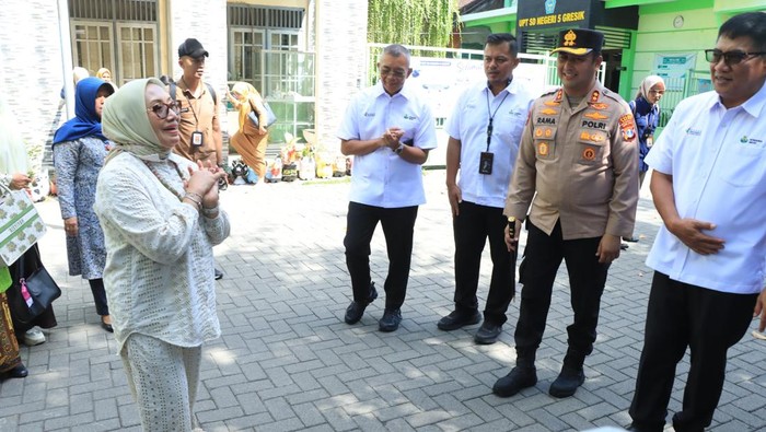 Menteri Pemberdayaan Perempuan dan Perlindungan Anak (PPPA) Arifatul Choiri Fauzi mengapresiasi Kapolres AKBP Ramadhan Nasution atas kinerja Polres Gresik dalam pengungkapan kasus kakek cabuli cucunya