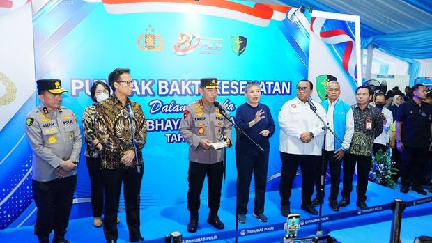 Kapolri Hadiri Puncak Bakti Kesehatan Jelang Hari Bhayangkara Ke-80
