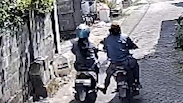 Sejoli diduga komplotan curanmor di Gresik