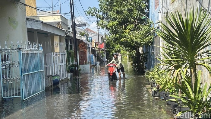 Surabaya Dilanda Banjir