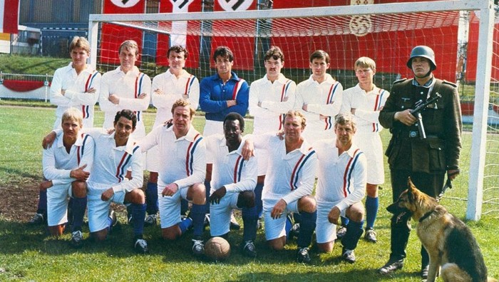 Cuplikan adegan dalam film Victory (1981).