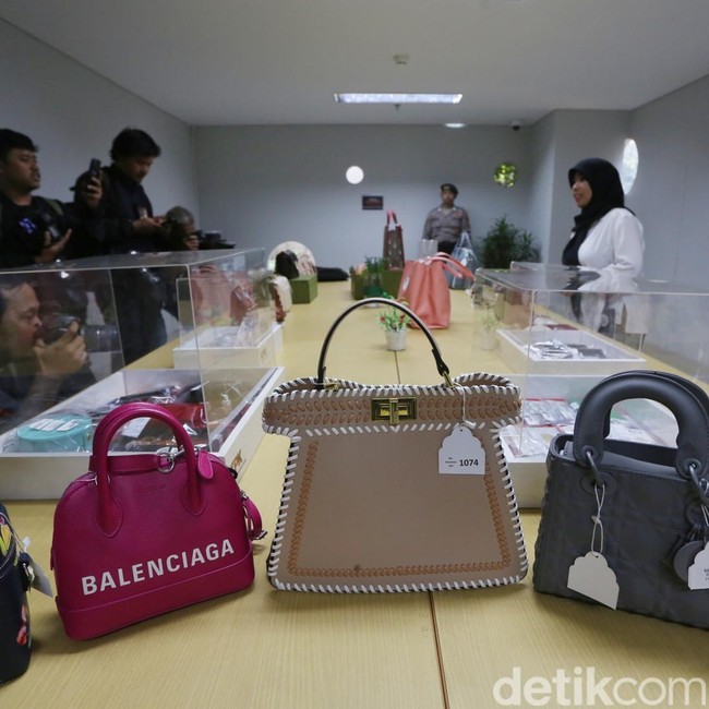 Aset Mewah Kasus Taspen dan Kemnaker Bakal Dilelang Desember