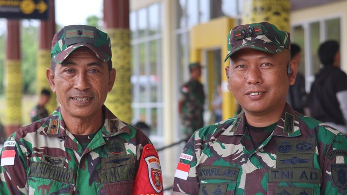 Dandim 0910/Malinau, Letkol Inf M. Syaiful Arif (kanan) Saat di temui di Bandera Long Ampung, Kayan Selatan