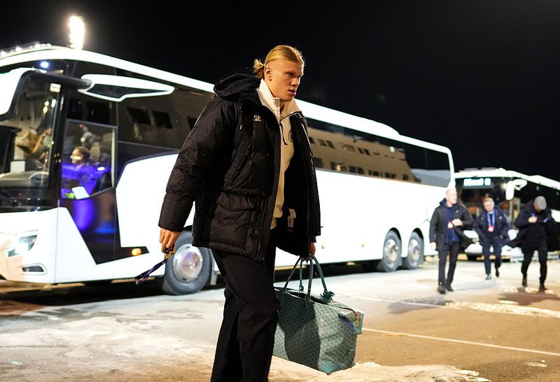 Erling Haaland dari Manchester City tiba di stadion sebelum pertandingan Fase Liga Liga Champions UEFA 2025/26 MD7 antara FK Bodo/Glimt dan Manchester City di Stadion Aspmyra pada 20 Januari 2026 di Bodo, Norwegia.