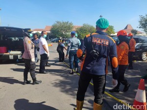Wanita Tewas dalam Innova Pelat Merah di Juanda Diduga ASN Bangkalan