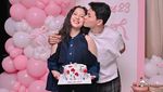 Gemas! Adhisty Zara Rayakan Ultah ke-23, Ada Kue dan Jajanan Pasar