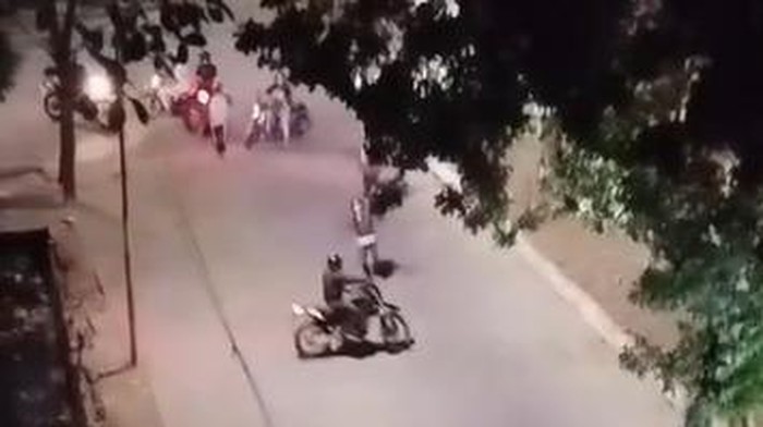 Geng motor di Makassar menyerang warga usai nobari Piala Dunia.
