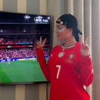 Georgina Rodriguez Rayakan Rekor Piala Dunia Ronaldo, Gayanya Jadi Sorotan