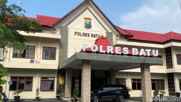 Kantor Polres Batu.