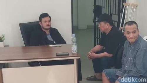 Koko Erwin dan Genda, tersangka kasus narkoba jenis sabu yang dilimpahkan ke Kejari Bima, NTB pada Rabu (24/6/2026).