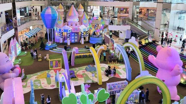 mal taman anggrek Summer Camp Care Bears.