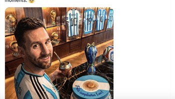 Pada hari ini 39 tahun lalu, seorang anak lahir di Rosario. Dalam hampir dua dekade, kita telah menyaksikan magis, rekor, trofi dan momen yang akan hidup selamanya dalam sejarah sepakbola, tulis akun ini. Foto: X.com