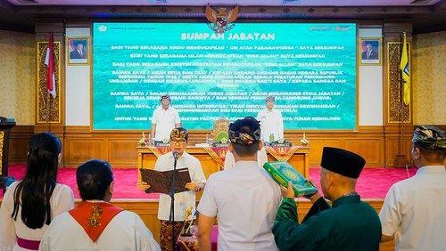 Bupati Wayan Adi Arnawa melantik dan mengambil sumpah jabatan Pimpinan Tinggi Pratama, Pejabat Administrator, Pejabat Pengawas, serta Pejabat Fungsional di lingkungan Pemkab Badung, Rabu (24/6).