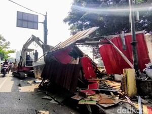 Pemkot Bandung Tertibkan Bangunan Liar di 151 Kelurahan