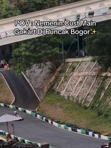 Pria ini buka jasa unik teman sewaan untuk kondangan, wisuda, nongkrong, hingga touring luar kota bagi masyarakat yang tidak ingin bepergian sendirian.