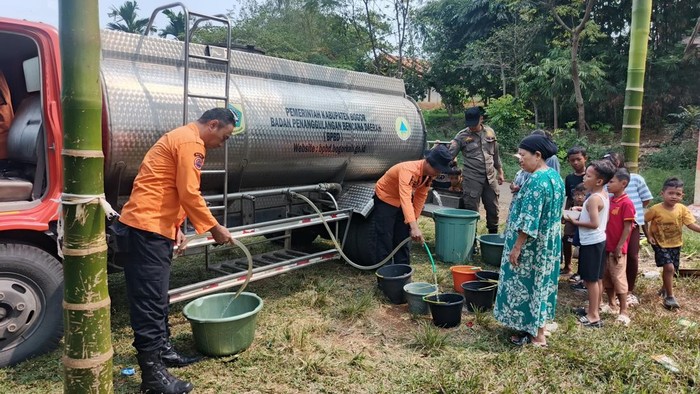 Sebanyak ratusan warga di Desa Parakan Muncang, Kecamatan Nanggung, Bogor, Jawa Barat (Jabar), terdampak kekeringan. (Dok istimewa).