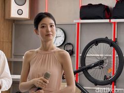Senyum Shin Ye Eun Hangatkan Housewarming by LG di Jakarta