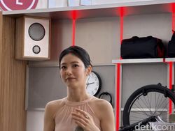 Senyum Shin Ye Eun Hangatkan Housewarming by LG di Jakarta