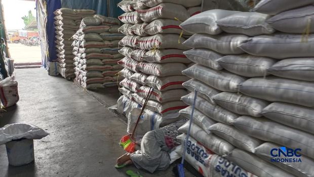 Suasana Pasar Induk Beras Cipinang (PIBC), Jakarta, Rabu (24/6/2026). (CNBC Indonesia/Martyasari Rizky)
