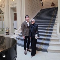 Gaya Syahrini Rayakan Ultah Reino Barack di Belgia, Tenteng Tas Rp 10,7 M