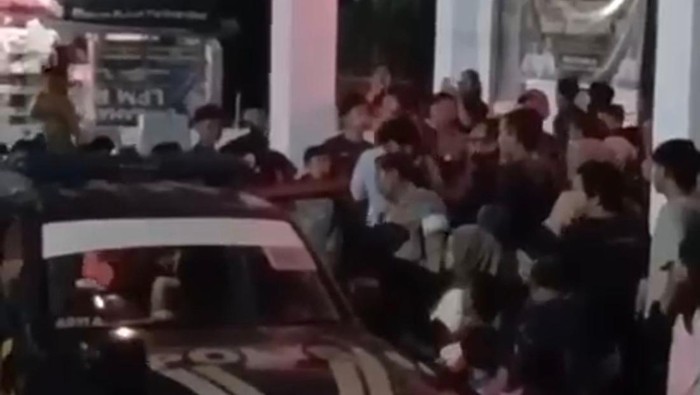 Tangkapan layar pelaku pencurian bengkel saat diamankan pihak kepolisian