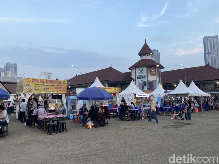 Kuliner di area UMKM PRJ 2026