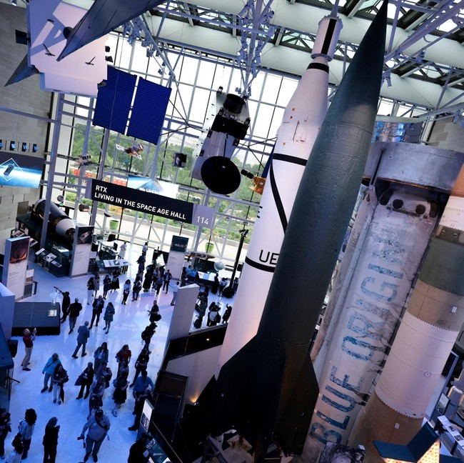 Wajah Baru Museum Udara dan Antariksa Smithsonian
