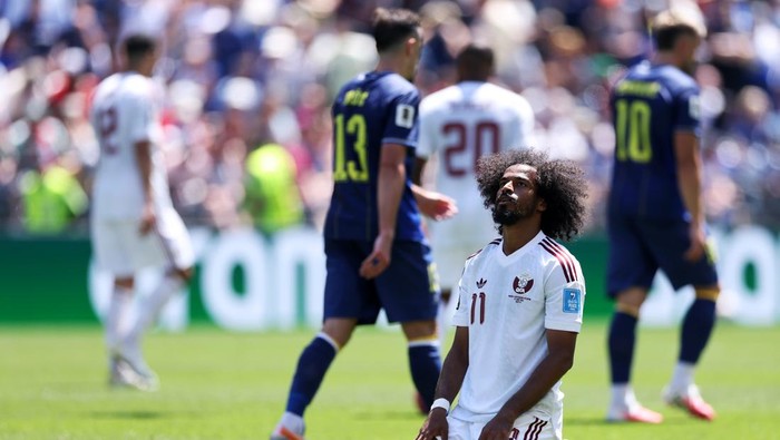 SEATTLE, WASHINGTON - JUNE 24: Akram Afif #11 of Qatar reacts after a missed chance during the FIFA World Cup 2026 Group B match between Bosnia and Herzegovina and Qatar at Seattle Stadium on June 24, 2026 in Seattle, Washington. (Photo by Richard Heathcote/Getty Images)